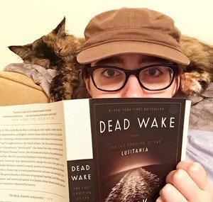 Alex Black Reads