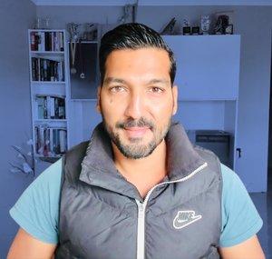 Harris Sultan em Português