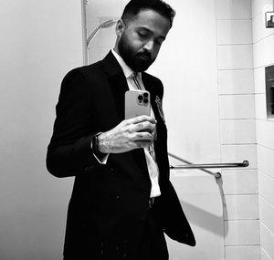 Mohit Mukhi / Gltch