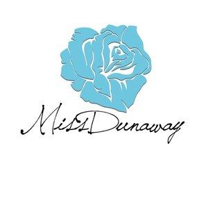 Miss Dunaway (Ellcia)