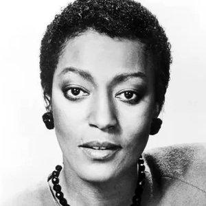 Paula Kelly