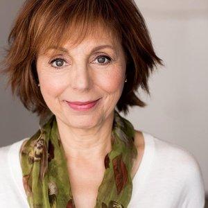 Nancy Linari