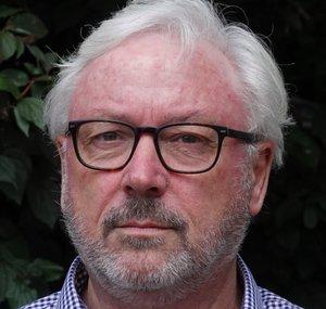 Richard J Murphy