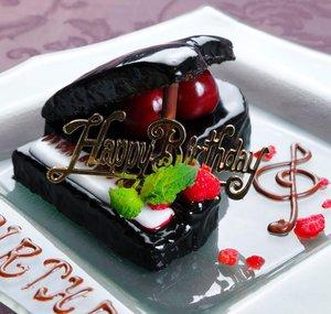 Piano Dining Gardenia