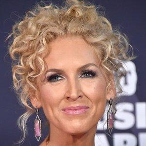 Kimberly Schlapman