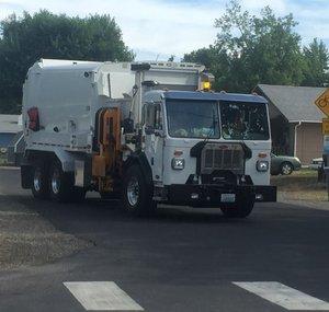 SE Washington Garbage Trucks