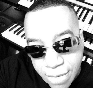 Carl Davis (BlackLight)