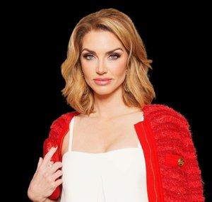 Elena Cardone Espanol