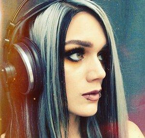 Maja Plays