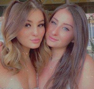 The Vegas Sisters