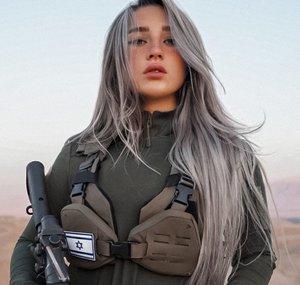 Gun Waifu