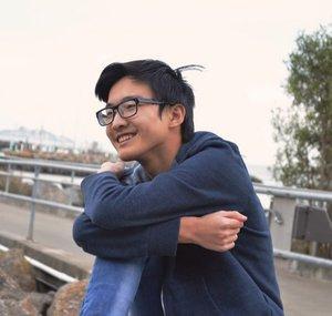 Adam Feng (Thedotaplayer)