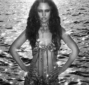 Jess Glynne