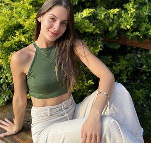 Anna Julia Costa