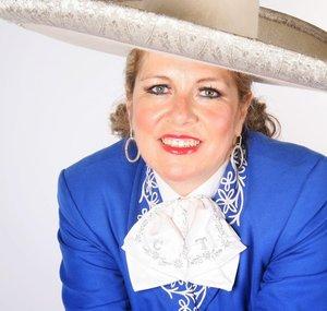 Claudia Torres (La Voz de Plata)