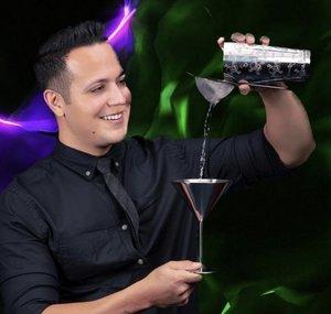RAUL BARTENDER