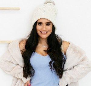 Vivian Fabiola V