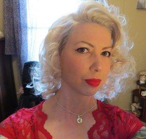 Bombshell Beauty
