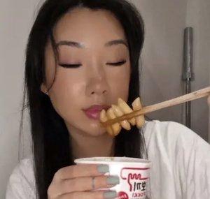 Eat with GG