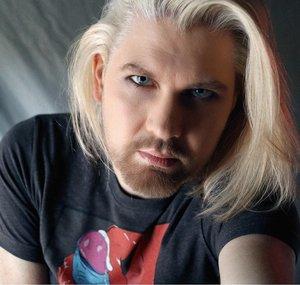 Dustin Hunter