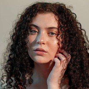 Lilla Crawford