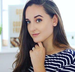 HollyMarieVlogs