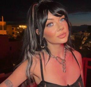 ZOE LONDON