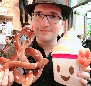 Eat the Magic: Theme Park Food Reviews