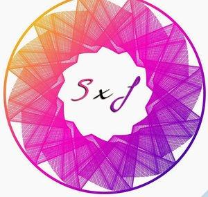 S X J