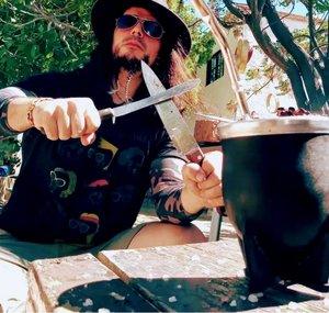 MATEANDO CON MORO