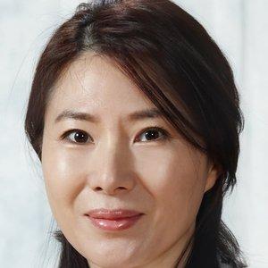 Hwang Young-hee