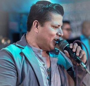 Nestor Alava "El Medio Corazon del Ecuador"