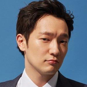 Son Suk-ku
