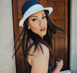 Ashley Ruth