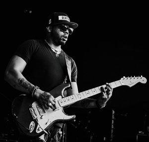 Ayron Jones