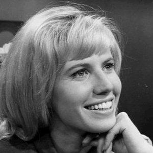 Leslie Charleson