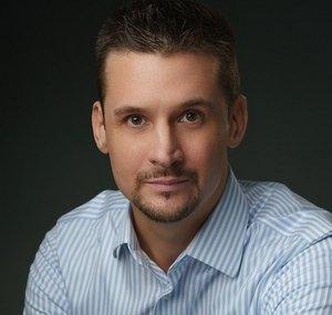 Dr Alan D. Thompson