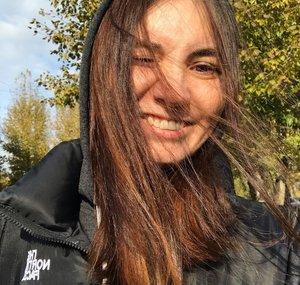 Julia Ozer