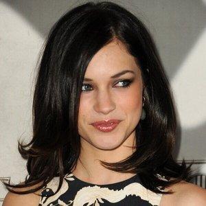 Alexis Knapp