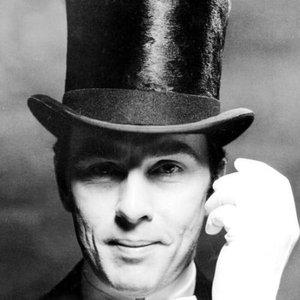 Anthony Valentine