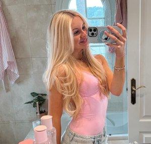 MAVIE NOELLE