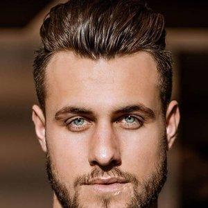 Mitchell Eason
