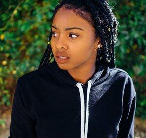 NiaaVlogs