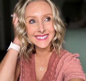 Jessi Christine- Keep Calm and Clean