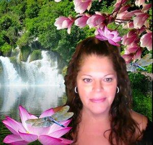 Michelle Brandenburg, Psychic Medium, Tarot & More
