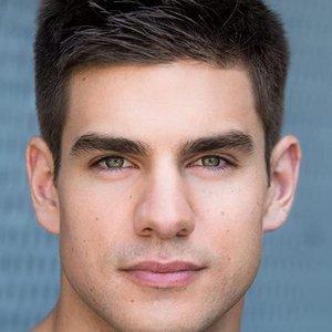 Alex Esola