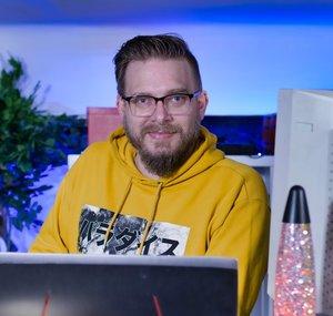 B:\Nostalgia Nerd