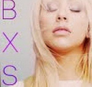 BeautifulXtinaStudio