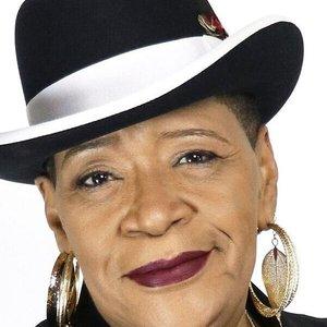 Marsha Warfield