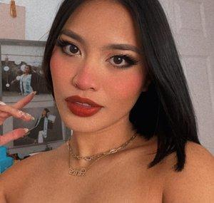 Celine Comia (imcomia)